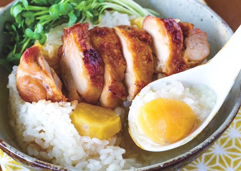 ＼季節の移ろいを感じる旬食材を加えて／ 「照り焼きとだしかけ栗ごはん